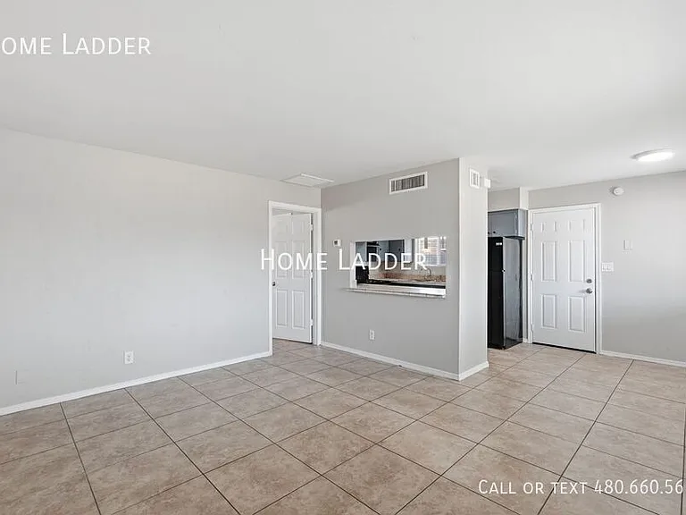 6747 N 26th Ave #3 — Photo 12