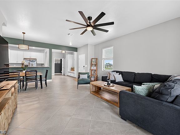 3rd image of 14175 Gardeners Way