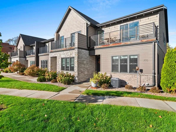 755 William St #6, De Pere, WI 54115