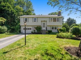 27 Nick Ln, Maynard, MA 01754