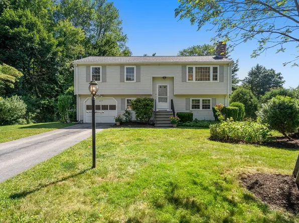 27 Nick Ln, Maynard, MA 01754