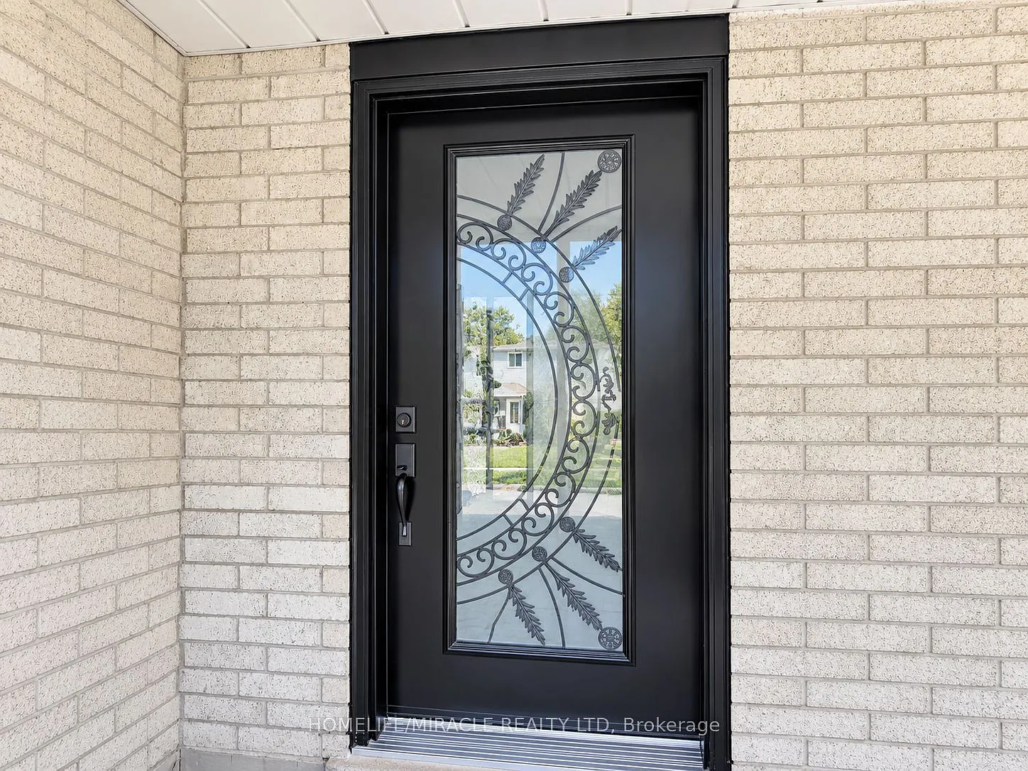 4 bed, $3,250 — Photo 2
