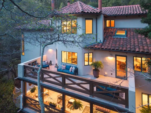 1102 Grand View Dr, Berkeley, CA 94705