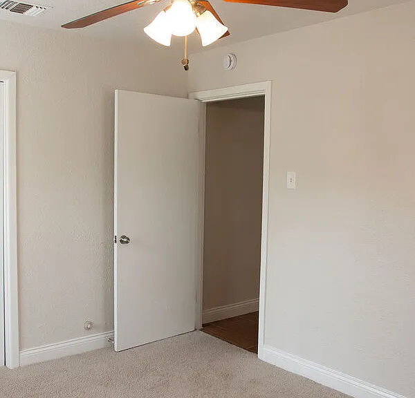 4618 Neer Ave — Photo 42