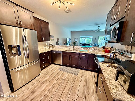 4th image of 14134 S AMADO Boulevard