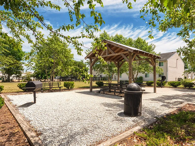 Grilling & Picnic Space