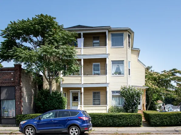 2062 Acushnet Ave, New Bedford, MA 02745