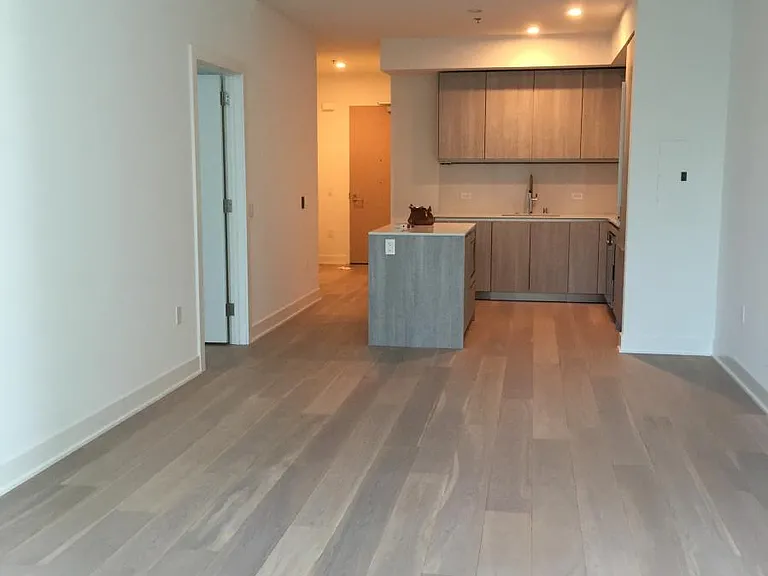 318 Main St #8 — Photo 6