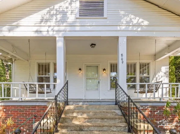 809 Fairmount Ave, Signal Mountain, TN 37377