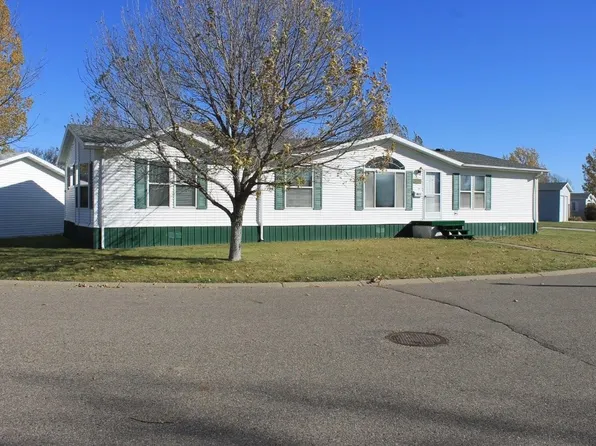 800 31st Ave SW #809, Minot, ND 58701