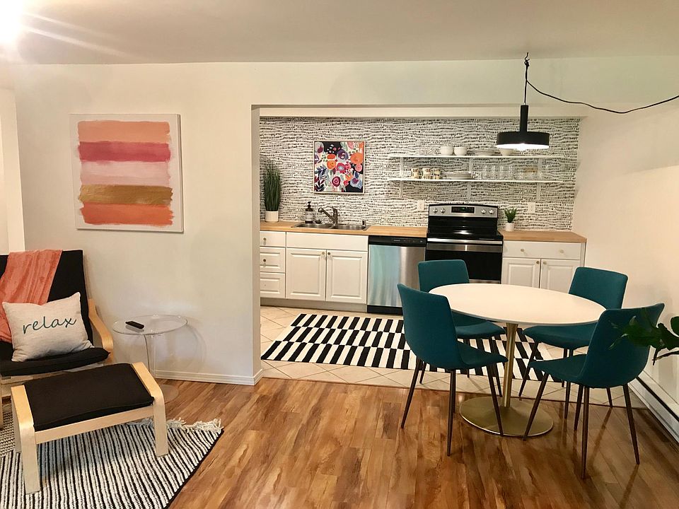 Open concept living, dining and kitchen