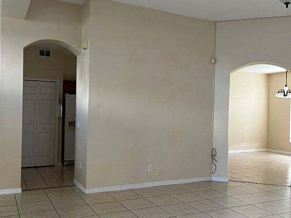 2nd image of 2557 Baykal Dr