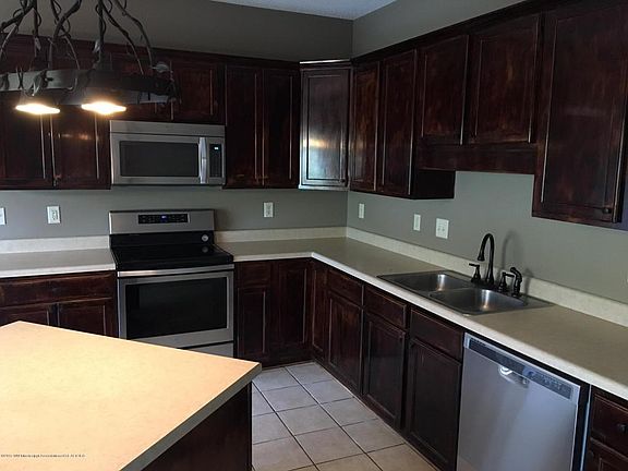 5th image of 7452 Carmon Dr