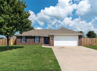 280 Benton Dr, Pea Ridge, AR 72751