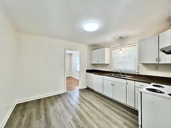 5th image of 655 Reeves Ct