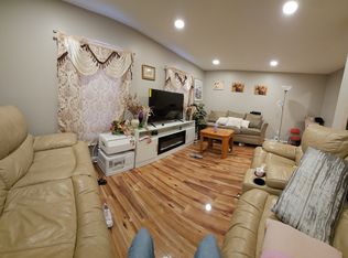 40 Pleasant St APT 2, Westford, MA 01886