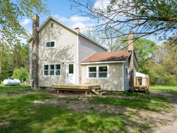 3188 E Stage Rd, Ionia, MI 48846