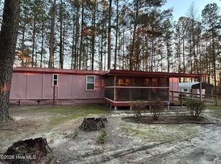 15303 Pea Bridge Road, Laurinburg, NC 28352
