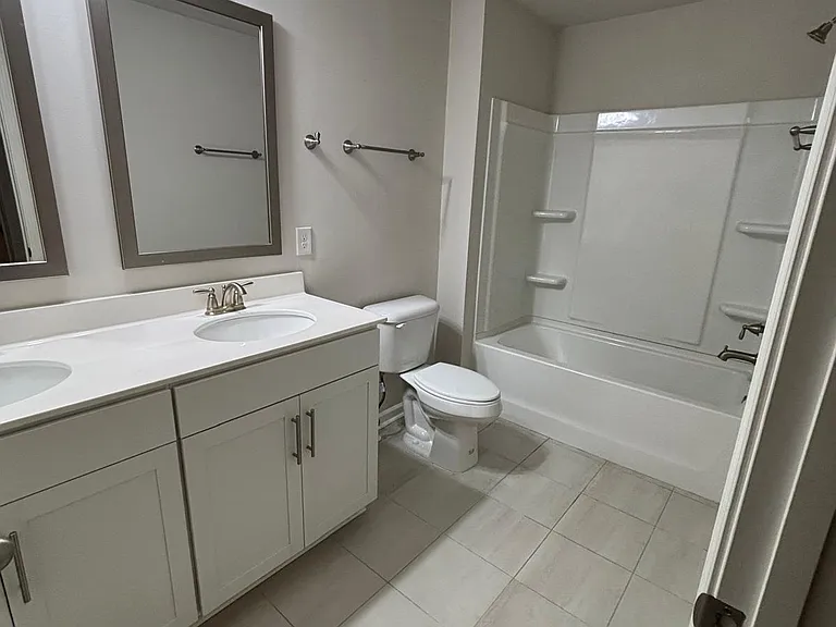 706 Broken Arrow — Photo 17
