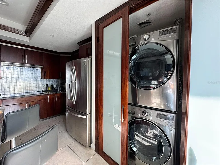 1560 Gulf Blvd #804 — Photo 9