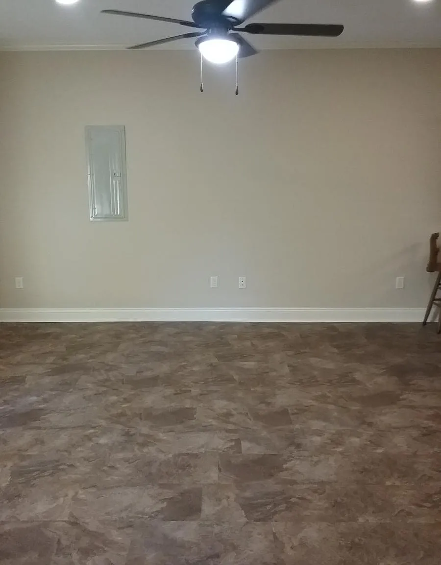 2 bed, 1100 sqft, $1,300 — Photo 3