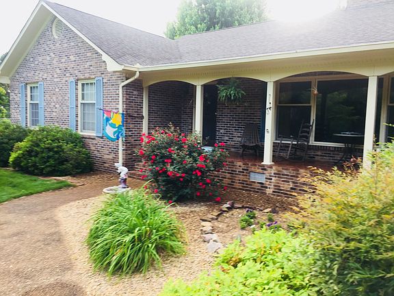 4th image of 141 Magnolia Dr