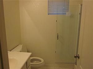 4th image of 14336 Honeyhill St