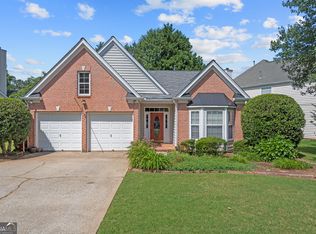2064 Crestview Way, Woodstock, GA 30188