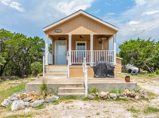 1214 Greenbriar Dr, Canyon Lake, TX 78133