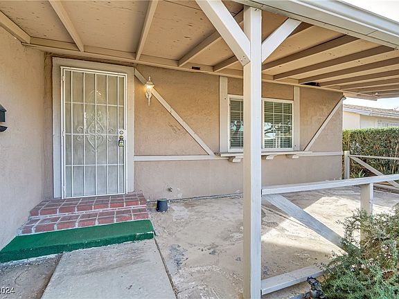 5th image of 1756 Del Almo Dr