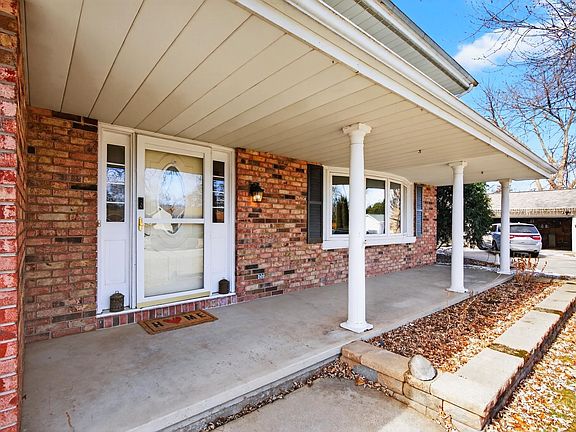 4th image of 1017 N Bay Ridge Rd