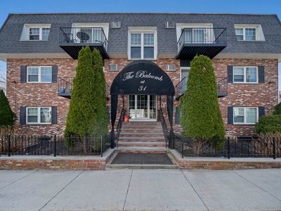 31 Symonds St APT 13, Salem, MA, 01970