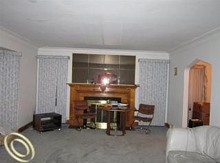 4th image of 5531 W Outer Dr