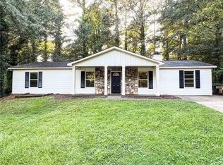 154 Little Brook Dr, Woodstock, GA 30188