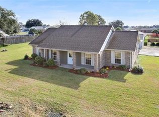 605 Hyland Dr, Lockport, LA 70374