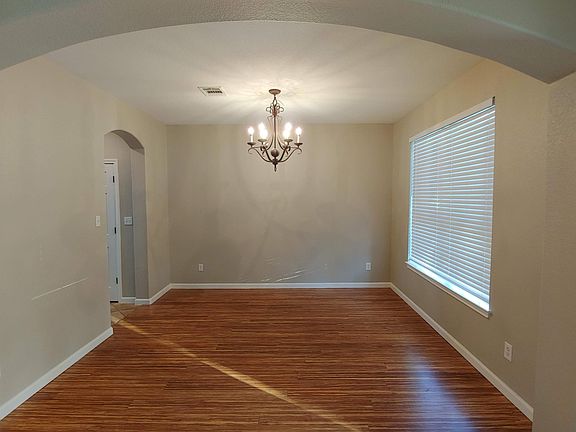 4th image of 18920 Stirling Castle Ct