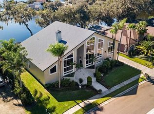 6563 Crescent Lake Dr, Lakeland, FL 33813