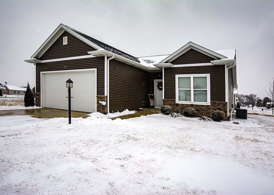 1st image of 1815 Newbury Cir