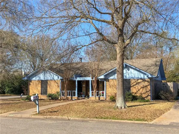 2911 Washington St, Commerce, TX 75428