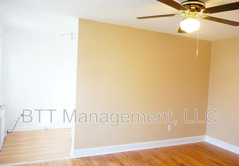 8400 Greenwood Ave #4 — Photo 39