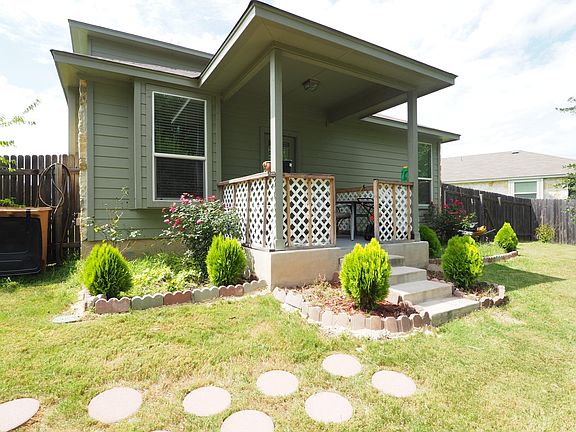 2nd image of 2325 Nestlewood Dr