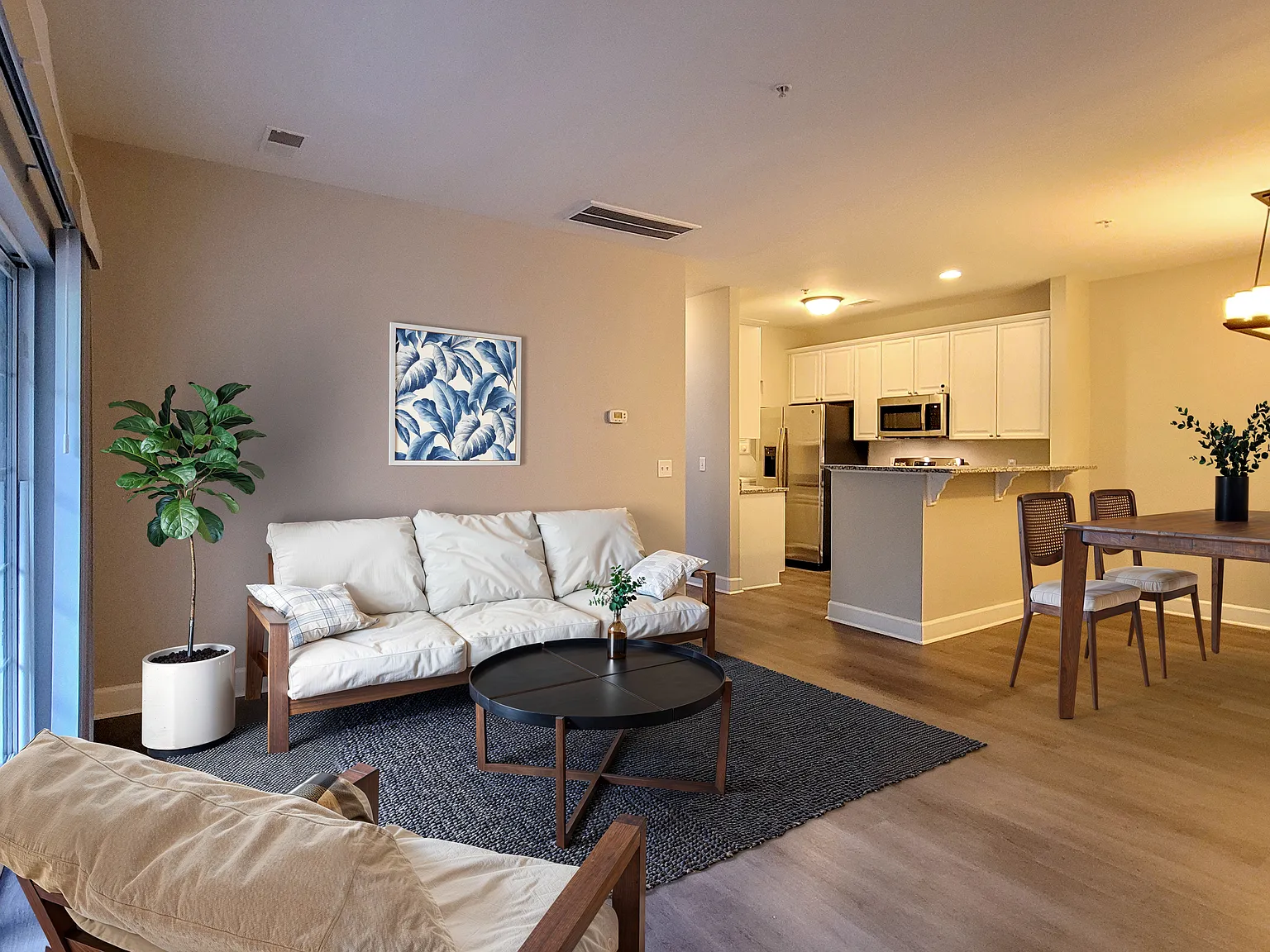 2 bed, 1000 sqft, $1,495 — Photo 1