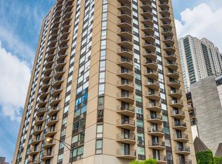 70 W Huron St APT 906, Chicago, IL 60654