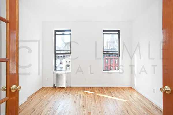 Rented by LC Lemle Real Estate Group | media 19