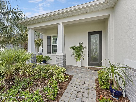 5th image of 2729 Avalonia Dr