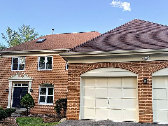 2nd image of 9547 Newbridge Dr