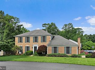 2144 Silentree Dr, Vienna, VA 22182