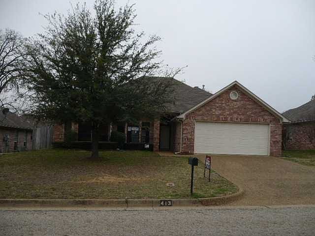1st image of 413 Eisenhower Dr