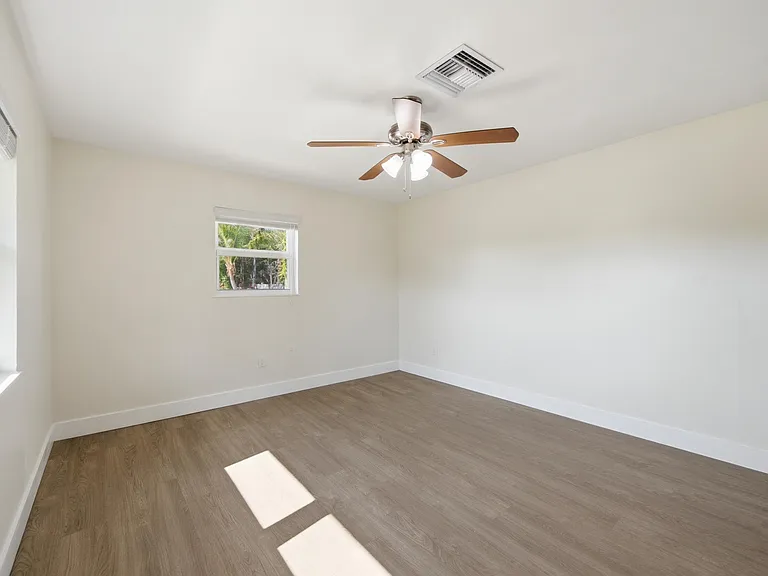 351 Wickline Blvd — Photo 8