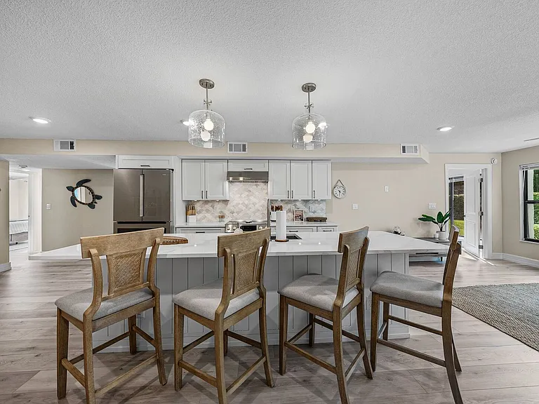 4082 Belair Ln #11 — Photo 9